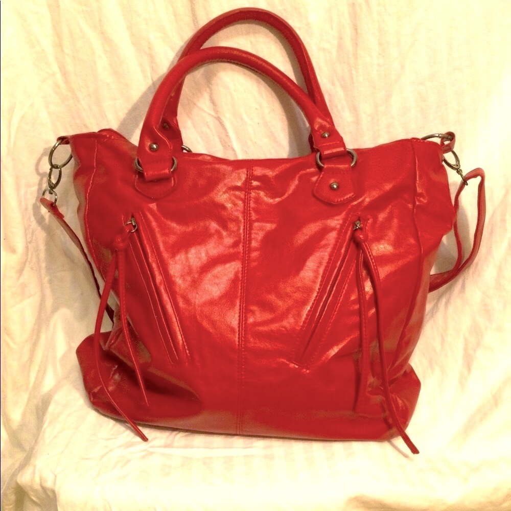RED VEGAN LEATHER TOTE BAG